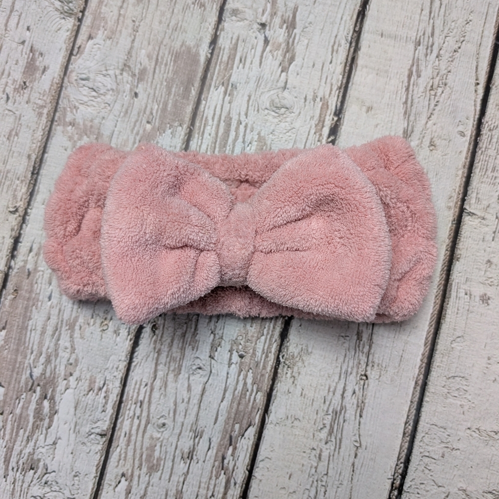 Pink Fuzzy Bow Headband Face Washing